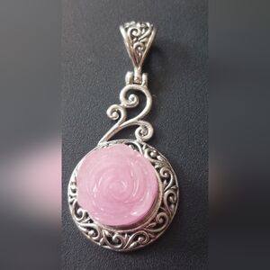 NWOT Pink carved rose platinum plated sterling silver pendant no chain